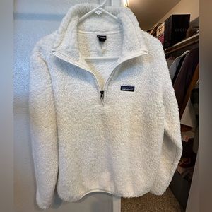 Patagonia 1/4 zip, medium